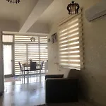 Lara Denize 900 Metre Havuzlu 1+1 Oezel Muethis Lokasyon Ev