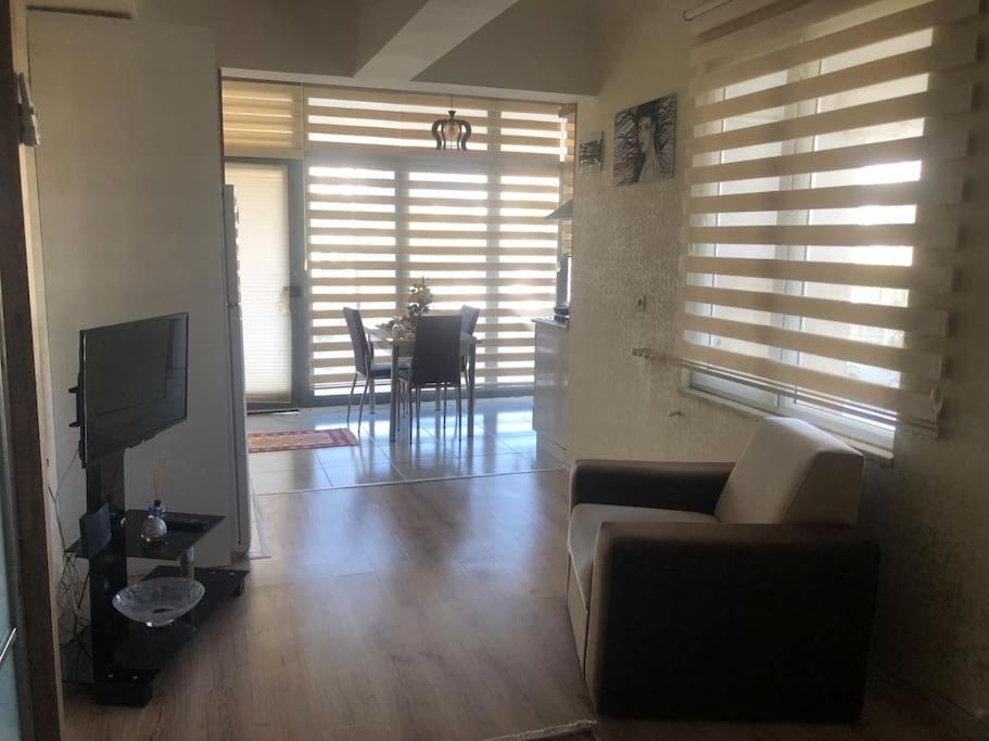 Lara Denize 900 Metre Havuzlu 1+1 Ozel Muthis Lokasyon Ev * Antalya