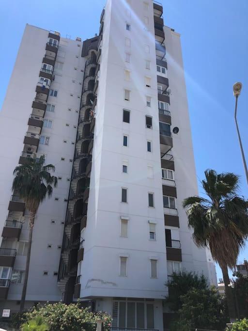 Lara Denize 900 Metre Havuzlu 1+1 Ozel Muthis Lokasyon Ev Apartment *